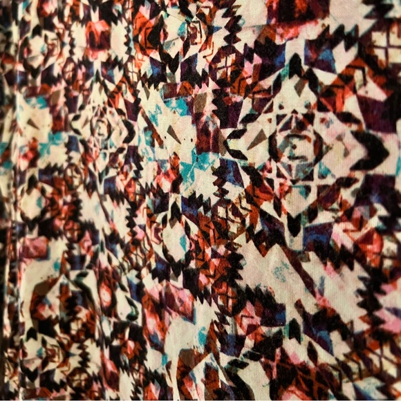 Rose+Olive Top. - Picture 4 of 5